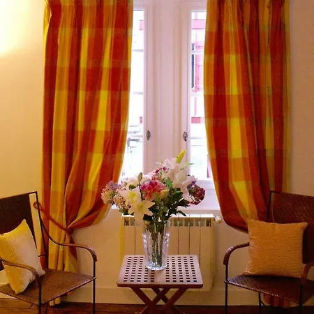 Bed & Breakfast La Casa De Valerie 2*