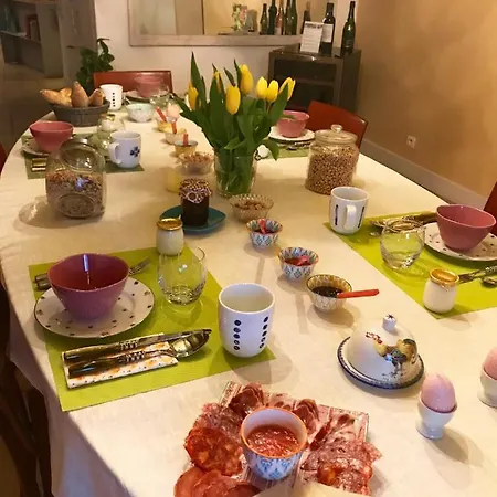 Bed & Breakfast La Casa De Valerie 2*