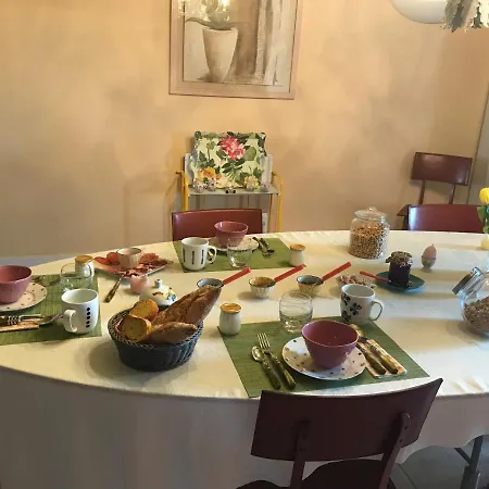 La Casa De Valerie 2*